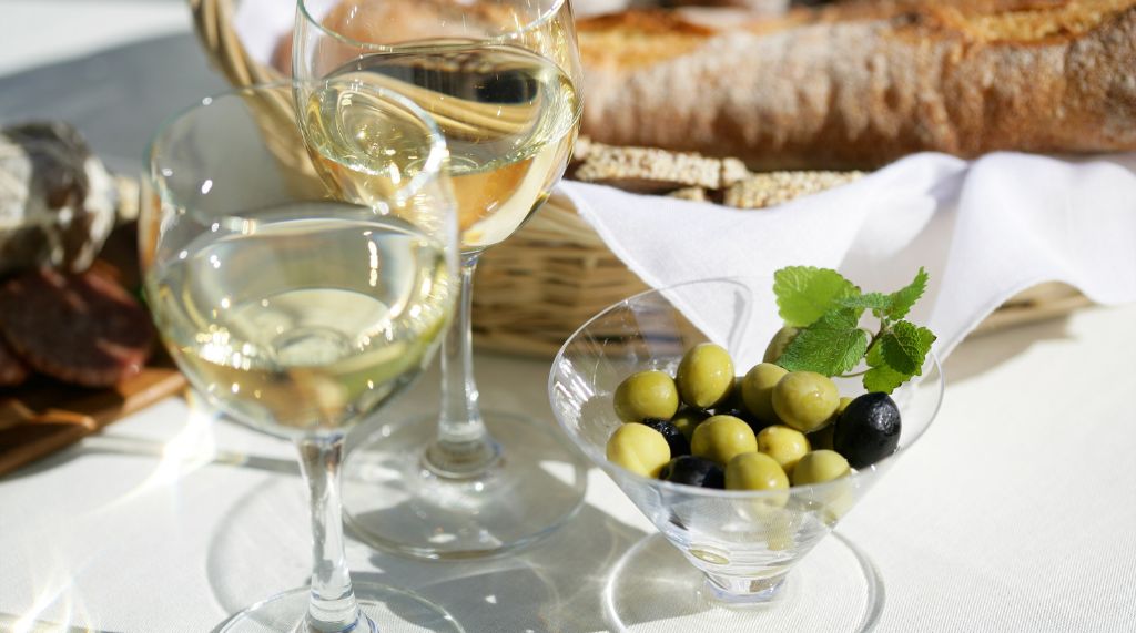 autumn-pylos-rental-studio-centro-rental-apartment